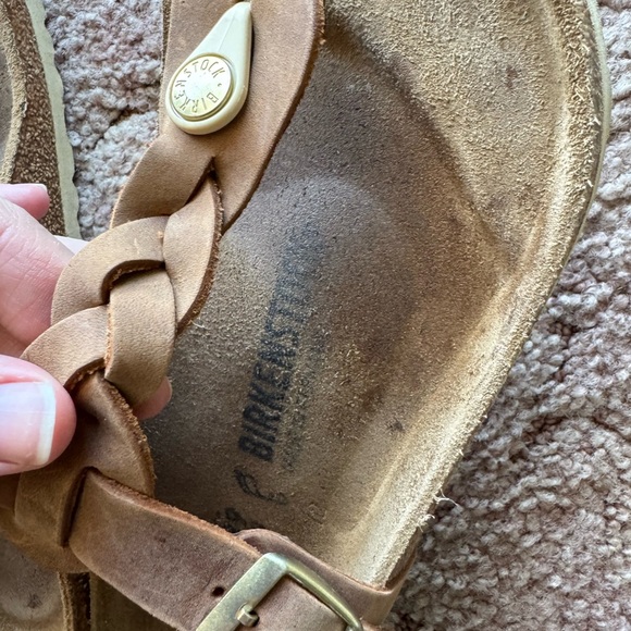 Size 39 (US size 8) Birkenstocks Sandals - Picture 2 of 3